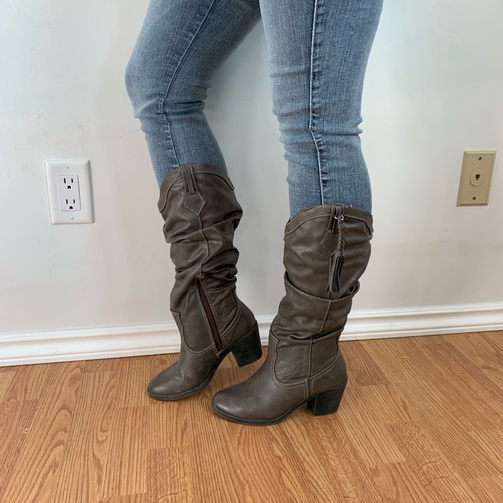 👢 Call it Spring grey boots